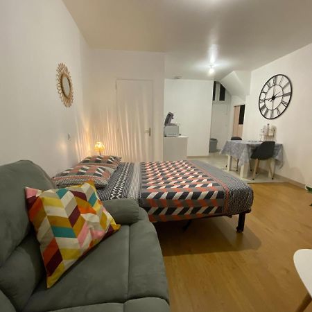 Studio Chaleureux Centre Ville Excideuil Екстериор снимка