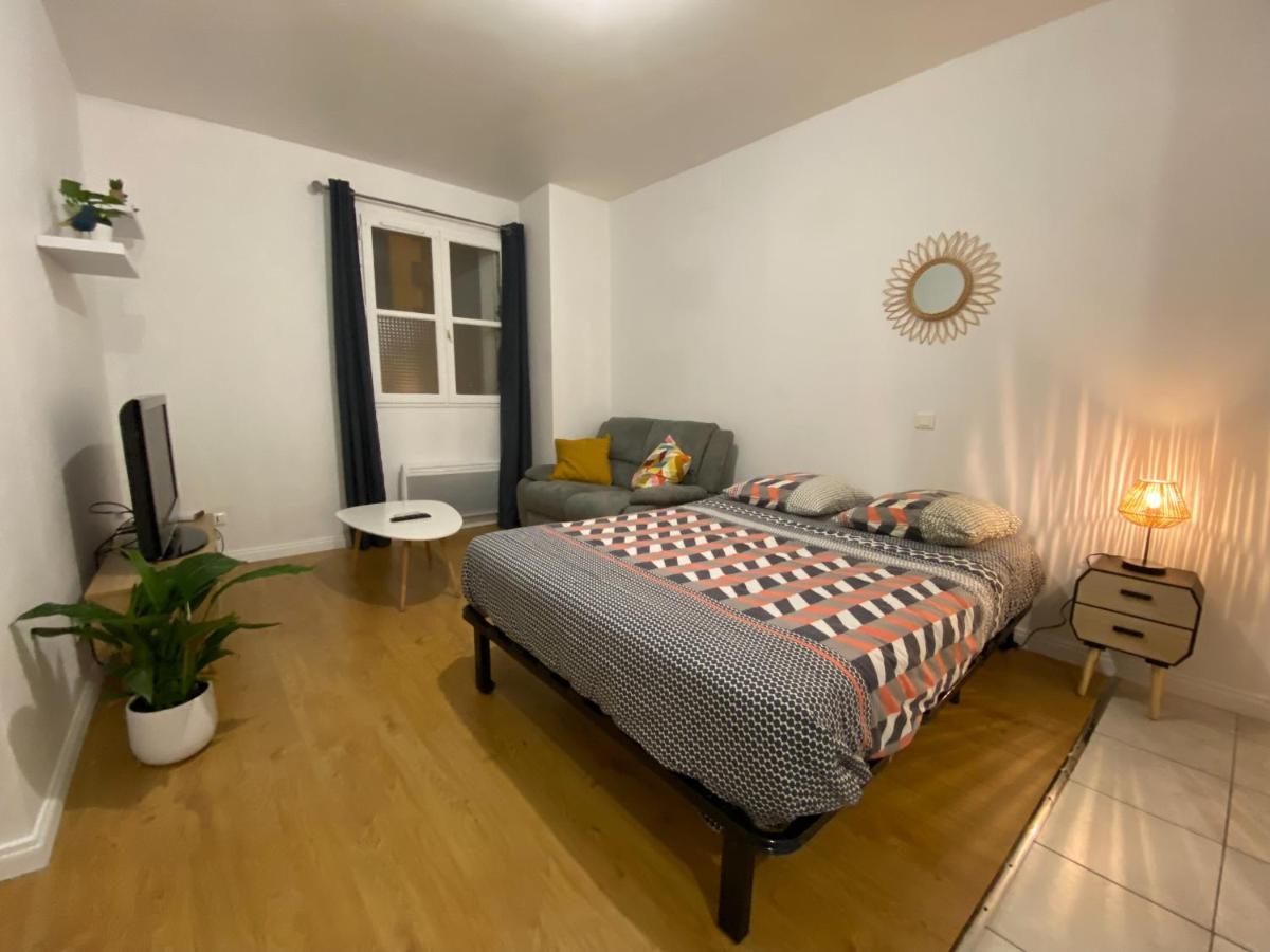 Studio Chaleureux Centre Ville Excideuil Екстериор снимка